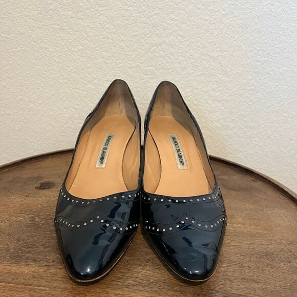 Manolo Blahnik Patent Leather Studded Pointed Toe Kitten Heels Size 41 11 - Picture 2 of 10